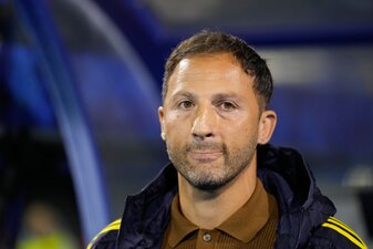 Die erste Niederlage für Domenico Tedesco in seinem neuen Job. Die erste Niederlage für Domenico Tedesco in seinem neuen Job.