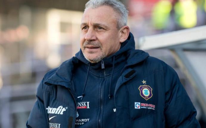 Trainer Pavel Dotchev dümpelt mit dem FC Erzgebirge Aue am unteren Tabellenende. Foto: Thomas Eisenhuth
<br>dpa-infocom GmbH