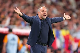Copa del Rey Finale am 26. April 2025 in Sevilla: Barcelonas Coach Hansi Flick gewann seinen dritten ,,El Clasico" gegen Real Madrid. Foto: Fran Santiago/Getty Images Copa del Rey Finale am 26. April 2025 in Sevilla: Barcelonas Coach Hansi Flick gewann seinen dritten ,,El Clasico" gegen Real Madrid. Foto: Fran Santiago/Getty Images