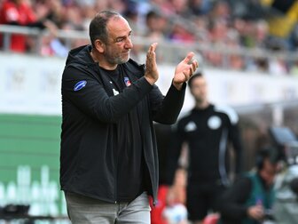 Schmidt vor Kellerduell: "Für uns zählt nur der Sieg" Schmidt vor Kellerduell: "Für uns zählt nur der Sieg"