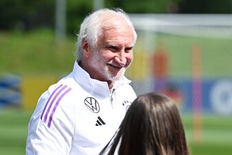 Nationalspieler, Teamchef, Sportdirektor: Völler ist ein DFB-Urgestein. Nationalspieler, Teamchef, Sportdirektor: Völler ist ein DFB-Urgestein.