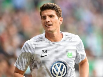Mario Gomez kann sich vorstellen in Wolfsburg länger zu bleiben. Foto: Carmen Jaspersen Mario Gomez kann sich vorstellen in Wolfsburg länger zu bleiben. Foto: Carmen Jaspersen