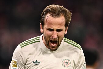 Harry Kane bejubelt sein 99. Pflichtspiel-Tor für den FC Bayern. Harry Kane bejubelt sein 99. Pflichtspiel-Tor für den FC Bayern.