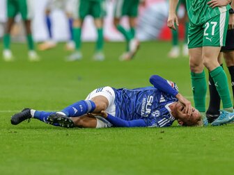 Schalke: Rückkehrer Becker droht längere Pause Schalke: Rückkehrer Becker droht längere Pause