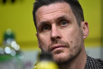 Kehl stellt klar: Der BVB kontrolliert nicht die Social-Media-Kanäle seiner Spieler. Kehl stellt klar: Der BVB kontrolliert nicht die Social-Media-Kanäle seiner Spieler.