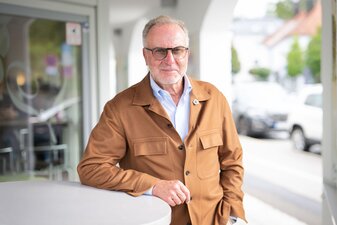 Karl-Heinz Rummenigge spricht über sein Alter. Karl-Heinz Rummenigge spricht über sein Alter.