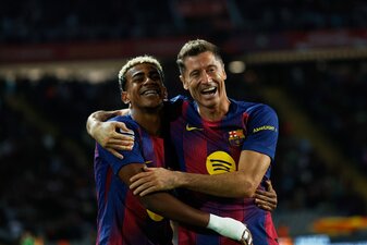 Yamal und Lewandowski feiern das zweite Tor. Yamal und Lewandowski feiern das zweite Tor.