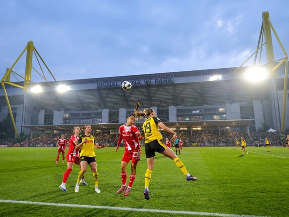 BVB schlägt sich achtbar: Bayern im Pokal mit Mühe weiter