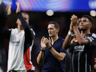 "In einer anderen Liga": Frankfurt zieht Lehren nach Klatsche "In einer anderen Liga": Frankfurt zieht Lehren nach Klatsche