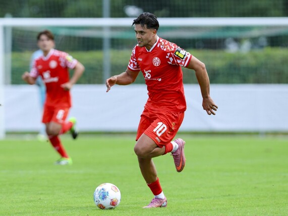 Trotz Becherwürfen: Amiri feiert "super guten Abend"