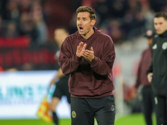Nürnberg gewinnt Kloses "Endspiel" in Düsseldorf Nürnberg gewinnt Kloses "Endspiel" in Düsseldorf