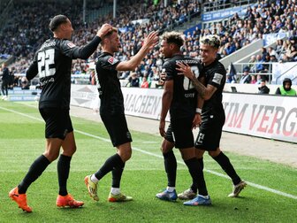 Elversberg ballert sich an die Spitze Elversberg ballert sich an die Spitze