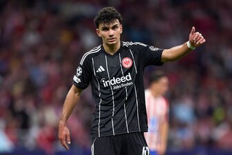 MADRID, SPAIN - SEPTEMBER 30: Can Uzun of Eintracht Frankfurt gestures during the UEFA Champions League 2025/26 League Phase MD2 match between Atletico de Madrid and Eintracht Frankfurt at Estadio Met MADRID, SPAIN - SEPTEMBER 30: Can Uzun of Eintracht Frankfurt gestures during the UEFA Champions League 2025/26 League Phase MD2 match between Atletico de Madrid and Eintracht Frankfurt at Estadio Met