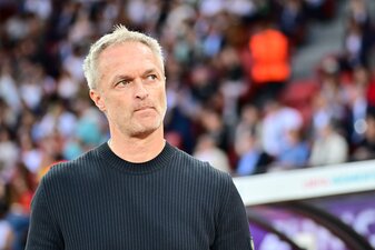 Bundestrainer Christian Wück will seine Auswahlspielerinnen im Liga-Betrieb öfter spielen sehen. (Archivbild) Bundestrainer Christian Wück will seine Auswahlspielerinnen im Liga-Betrieb öfter spielen sehen. (Archivbild)