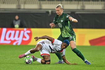 Voller Einsatz für den VfL Wolfsburg: Alexandra Popp (r). Voller Einsatz für den VfL Wolfsburg: Alexandra Popp (r).