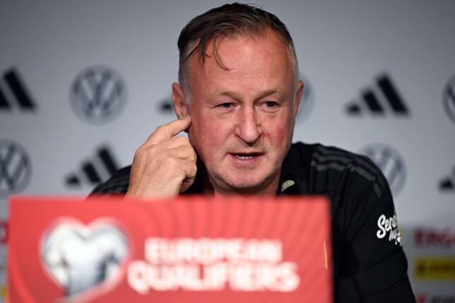 Nordirlands Trainer steht gegen Deutschland vor einem Jubiläum. 