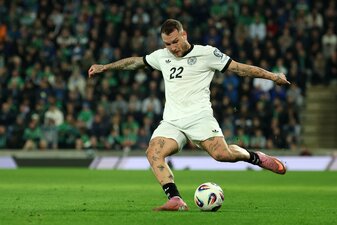 David Raum war auch beim 1:0-Sieg der deutschen Nationalmannschaft in Belfast am Ball. David Raum war auch beim 1:0-Sieg der deutschen Nationalmannschaft in Belfast am Ball.