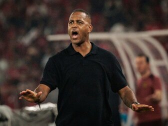 Kluivert nicht mehr Nationaltrainer Indonesiens Kluivert nicht mehr Nationaltrainer Indonesiens