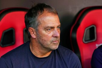 Sieht die Miami-Reise seines Clubs kritisch: Barcelonas Cheftrainer Hansi Flick. (Archivbild) Sieht die Miami-Reise seines Clubs kritisch: Barcelonas Cheftrainer Hansi Flick. (Archivbild)