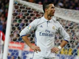 Cristiano Ronaldo hat den "Ballon d´Or" gewonnen (Quelle: PIXATHLON/SID) Cristiano Ronaldo hat den "Ballon d´Or" gewonnen (Quelle: PIXATHLON/SID)
