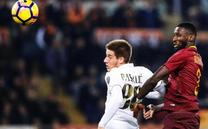 Antonio Rüdiger (r) stand im Spiel gegen Milan die volle Dauer auf dem Platz. Foto: Angelo Carconi
