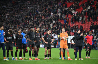 Enttäuschte Gesichter nach der 2:7-Niederlage in der Champions League. Enttäuschte Gesichter nach der 2:7-Niederlage in der Champions League.