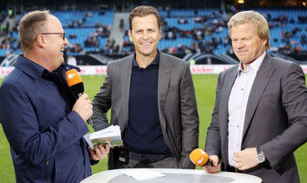 Oliver Bierhoff (M.) und Oliver Kahn (r) zählen die deutsche Mannschaft nicht zu den WM-Titelkandidaten. (Archivbild) Oliver Bierhoff (M.) und Oliver Kahn (r) zählen die deutsche Mannschaft nicht zu den WM-Titelkandidaten. (Archivbild)