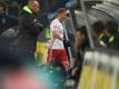 Lewis Holtby sah gegen Augsburg die Rote Karte. Foto: Axel Heimken
<br>dpa-infocom GmbH