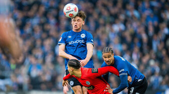 Elversberg stolpert und gibt Tabellenführung an Schalke ab Elversberg stolpert und gibt Tabellenführung an Schalke ab