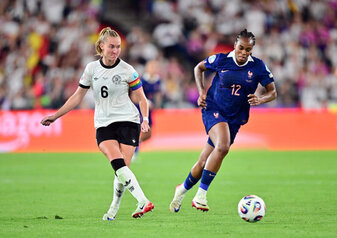 Während Janina Minge ins DFB-Team zurückkehrt, fällt Frankreichs Marie-Antoinette Katoto fürs Rückspiel aus. (Archivbild) Während Janina Minge ins DFB-Team zurückkehrt, fällt Frankreichs Marie-Antoinette Katoto fürs Rückspiel aus. (Archivbild)