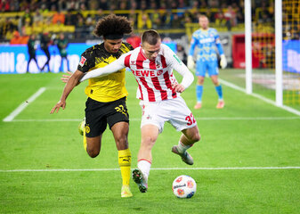 Glücklos gegen Köln: Karim Adeyemi (l). Glücklos gegen Köln: Karim Adeyemi (l).