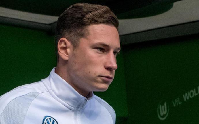 Julian Draxler steht noch beim VfL Wolfsburg unter Vertrag. Foto: Peter SteffenDer spanische Erstligist FC Sevilla hat offenbar Interesse an Fußball-Nationalspieler Julian Draxler vom VfL Wolfsburg.
<br>
<br>Nach Informationen der «Wolfsburger Nachricht