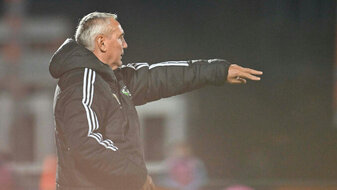 Nach nur fünf Spielen: Pacult in Wolfsberg entlassen Nach nur fünf Spielen: Pacult in Wolfsberg entlassen