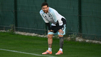 Messi-Rückkehr zum FC Barcelona laut Laporta "unrealistisch" Messi-Rückkehr zum FC Barcelona laut Laporta "unrealistisch"