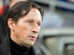 Trainer Roger Schmidt will mit Leverkusen den nächsten Sieg feiern. Foto: Marius Becker