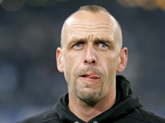 Stanislawski gilt als Trainerkandidat für Darmstadt 98 (Quelle: PIXATHLON/SID)
<br>© 2016 SID Stanislawski gilt als Trainerkandidat für Darmstadt 98 (Quelle: PIXATHLON/SID)
<br>© 2016 SID