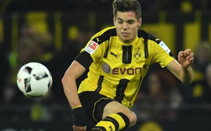 Julian Weigl hat seinen Vertrag mit Borussia Dortmund bis 2021 verlängert. Foto: Bernd Thissen