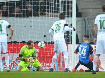 Florian Niederlechner vom SC Freiburg jubelt nach seinem Treffer zum 2:0 im Spiel gegen Ingolstadt. Foto: Armin Weigel Florian Niederlechner vom SC Freiburg jubelt nach seinem Treffer zum 2:0 im Spiel gegen Ingolstadt. Foto: Armin Weigel