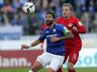 Darmstadt-Kapitän Aytac Sulu (l) kritisiert das Spielsystem von Ex-Trainer Meier. Foto: Hasan Bratic
<br>dpa-infocom GmbH