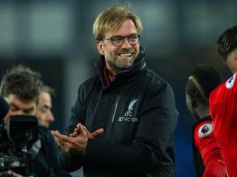 Liverpools Coach Jürgen Klopp freut sich auf das Spiel gegen ManCity. Foto: Peter Powell Liverpools Coach Jürgen Klopp freut sich auf das Spiel gegen ManCity. Foto: Peter Powell