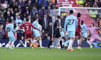 Florian Wirtz (7) traf mit einem fulminanten Schuss zum 1:0.