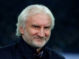 Rudi Völler erwartet eine Steigerung von Chicharito (Quelle: PIXATHLON/SID-IMAGES)
<br>© 2017 SID Rudi Völler erwartet eine Steigerung von Chicharito (Quelle: PIXATHLON/SID-IMAGES)
<br>© 2017 SID