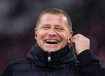 Sportchef Max Eberl äußerte sich zu mehreren Vertragsgesprächen der Bayern.