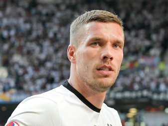 Podolski hatte 2009 auch Top-Angebote aus dem Ausland (Quelle: PIXATHLON/SID-IMAGES)
<br>© 2017 SID Podolski hatte 2009 auch Top-Angebote aus dem Ausland (Quelle: PIXATHLON/SID-IMAGES)
<br>© 2017 SID