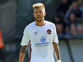 Für Guido Burgstaller liegen derzeit keine Angebote vor (Quelle: PIXATHLON/SID)
<br>© 2017 SID Für Guido Burgstaller liegen derzeit keine Angebote vor (Quelle: PIXATHLON/SID)
<br>© 2017 SID