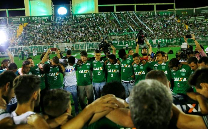 Für Chapecoense geht es langsam weiter (Quelle: PIXATHLON/SID)
<br>© 2017 SID