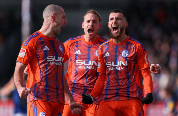 Befreiungsschlag im Norden: Schalke erobert die Spitze zurück