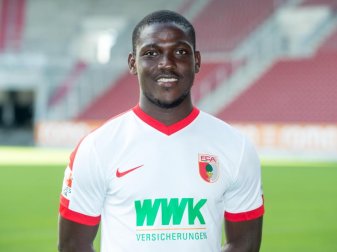 Augsburg verleiht Daniel Opare nach Frankreich. Foto: Tobias Hase Augsburg verleiht Daniel Opare nach Frankreich. Foto: Tobias Hase