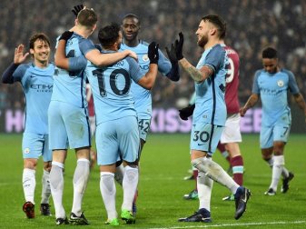 Manchester City zieht mühelos in die nächste Runde ein (Quelle: SID) Manchester City zieht mühelos in die nächste Runde ein (Quelle: SID)