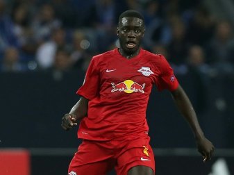 RB Leipzig ist offenbar an Dayot Upamecano interessiert (Quelle: FIRO/SID) RB Leipzig ist offenbar an Dayot Upamecano interessiert (Quelle: FIRO/SID)